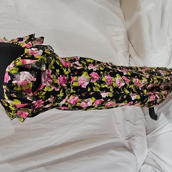 BLACK/FLORAL BETSEY JOHNSON MAXI DRESS - Picture 5 of 7